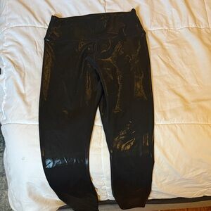 Fabletics Luxe360 Collection Black and Gold Tag